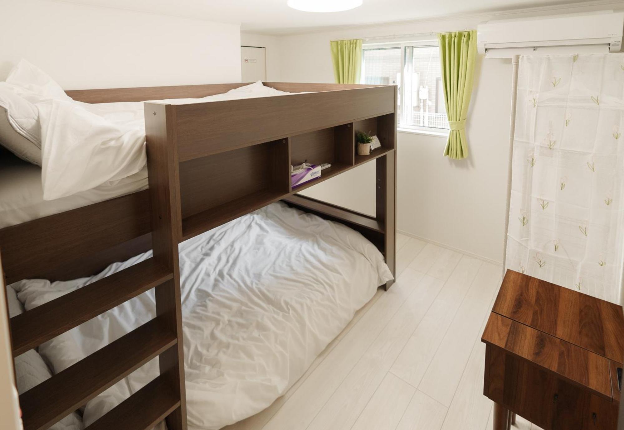 Vakantiehuis I Skytreeまで14分 最大10人 新築 一戸貸 Wifi完備 洗濯乾燥機 駐車場二台分 植物好き Tokio